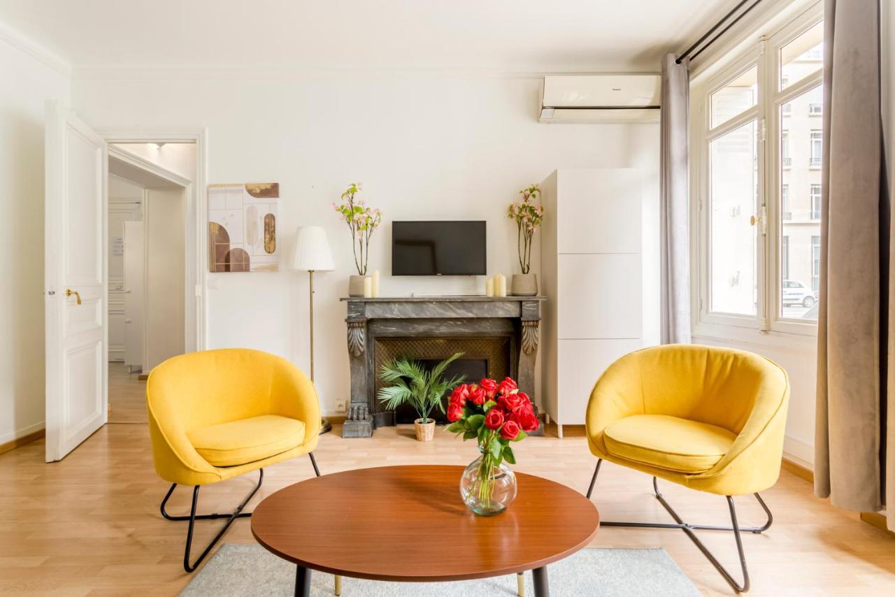 Cozy Apartment - Champs Elysees - Mollien Париж Екстериор снимка