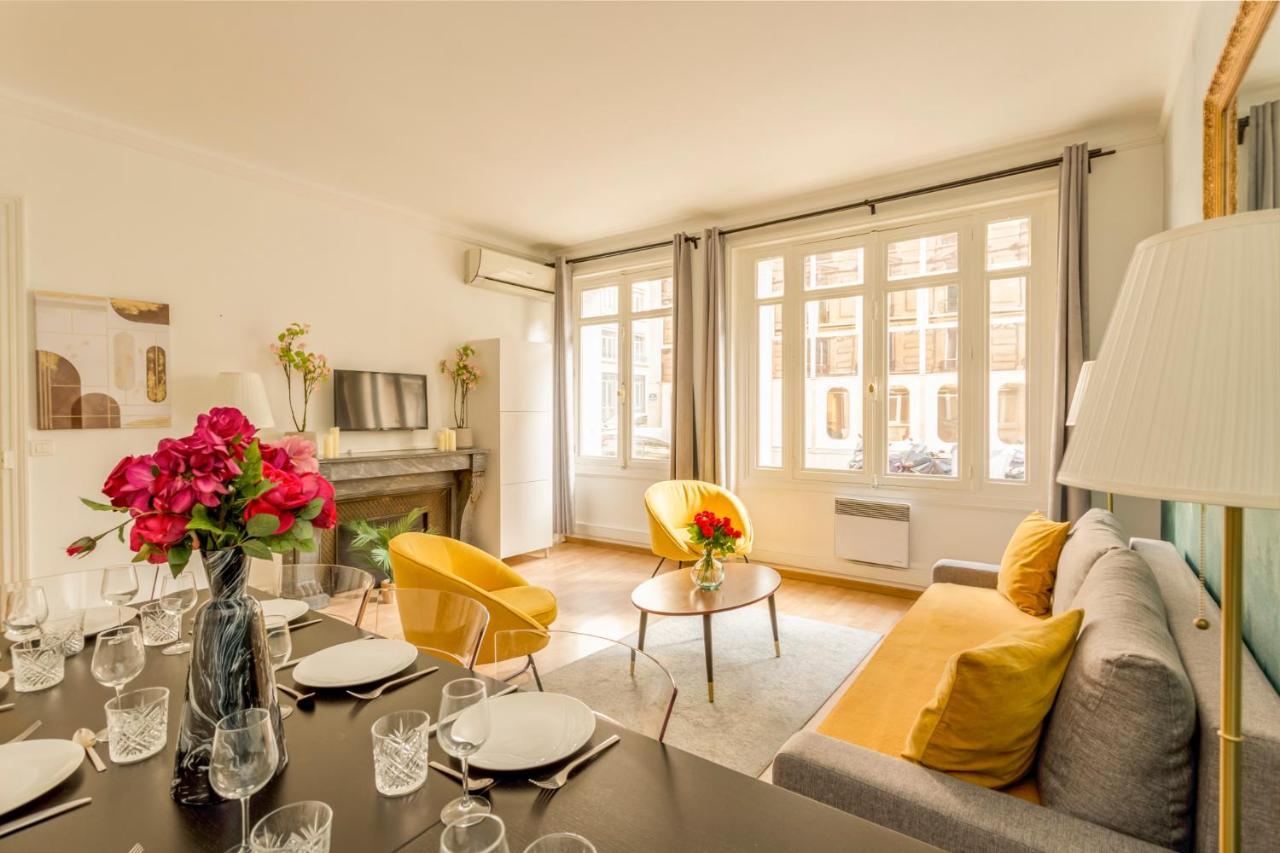Cozy Apartment - Champs Elysees - Mollien Париж Екстериор снимка